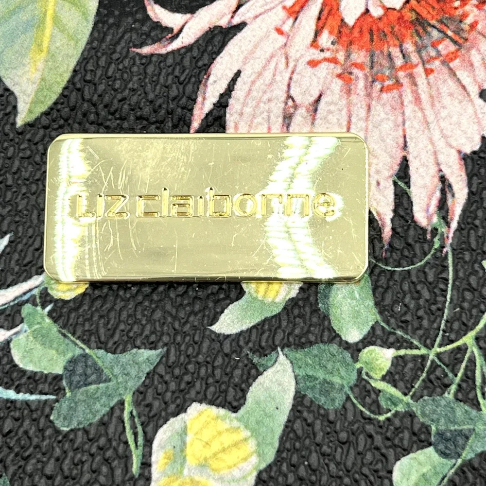 Liz Claiborne Black Floral Wallet‎